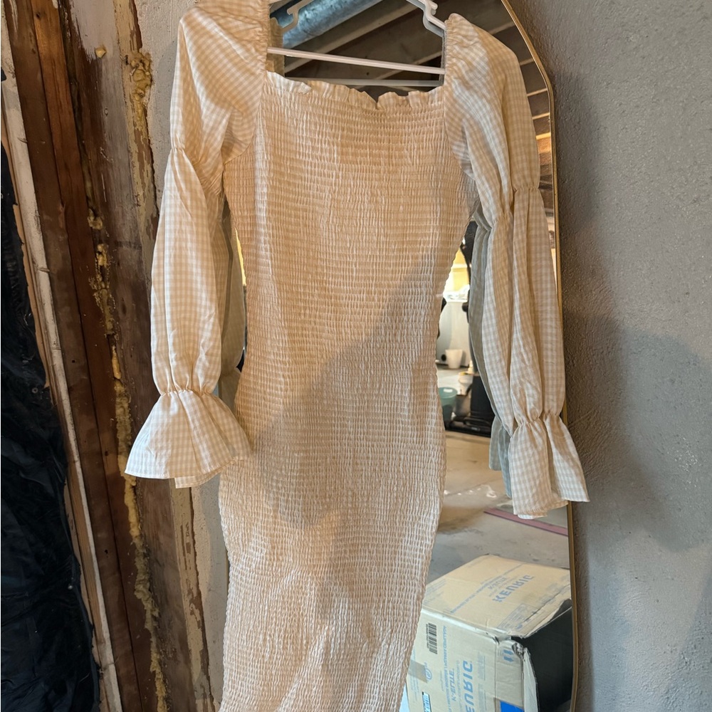 Elegant Cream Long Sleeve Dress